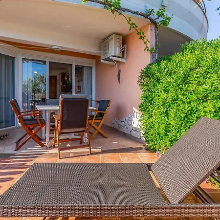 Lovely In With House Sea View *
